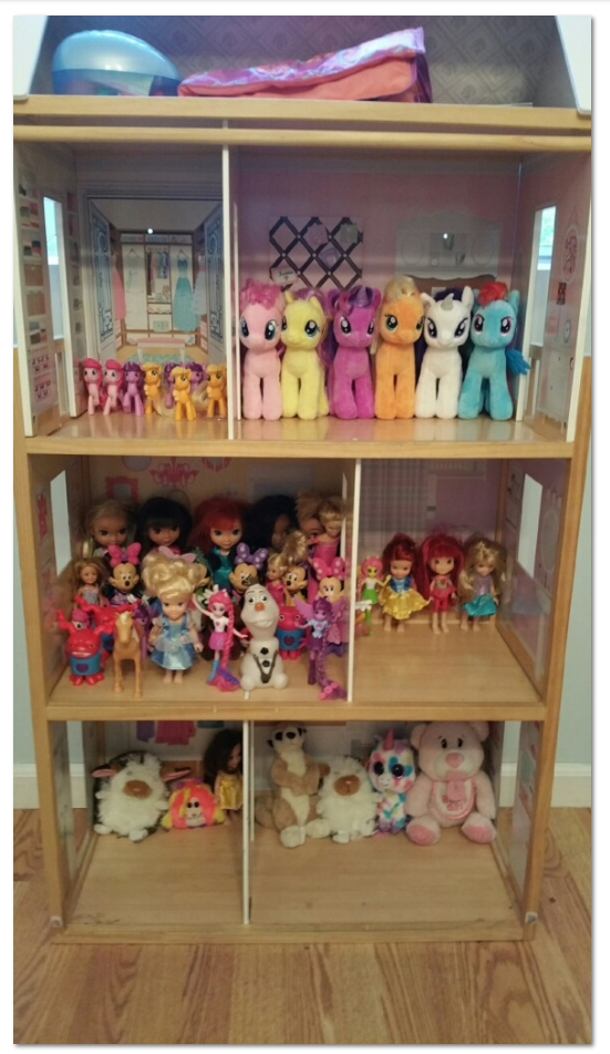 The Organized Dollhouse